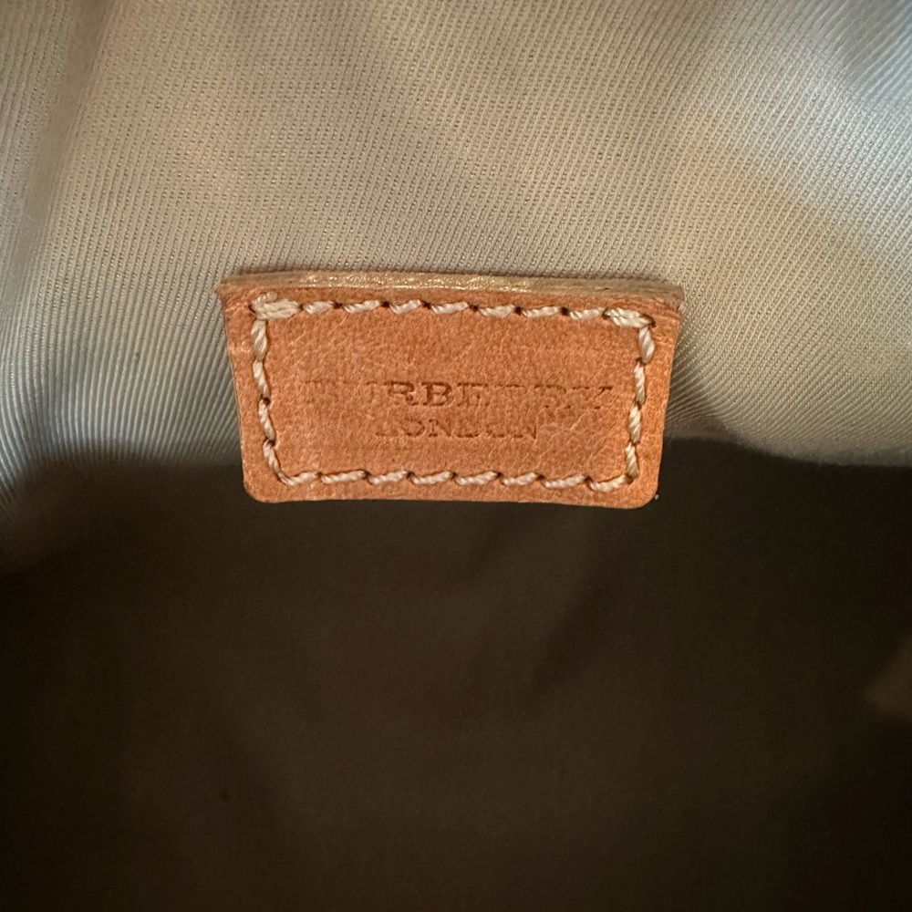 Mini Burberry Bag - image 4